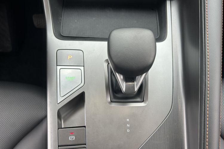 Used Roewe D5X DMH 2024 135 Luxury Edition Interior 6