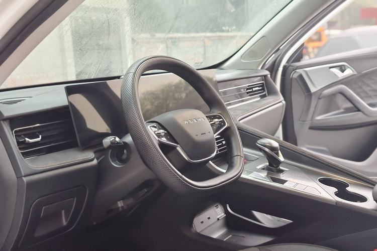 Used Roewe D5X DMH 2024 135 Tech Edition Interior 6