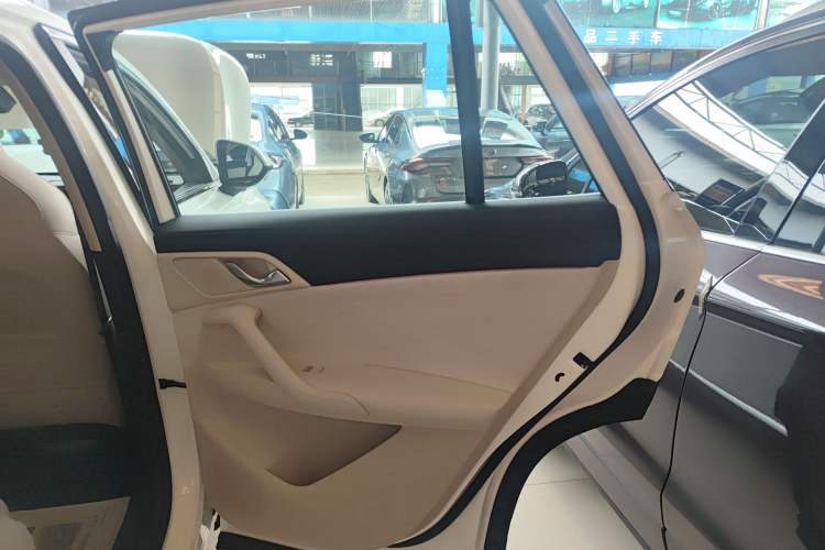 Used Roewe D5X DMH 2024 135 Tech Edition Interior 6