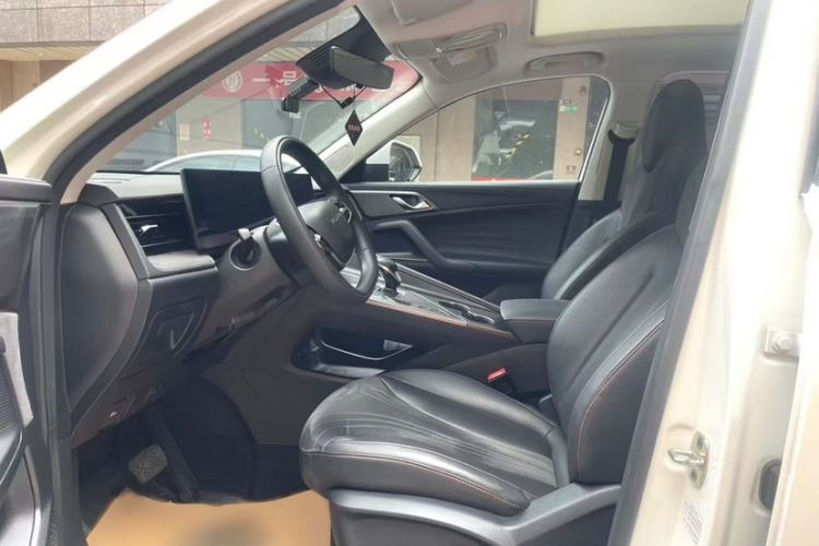 Used Roewe D5X DMH 2024 135 Tech Edition Interior 6