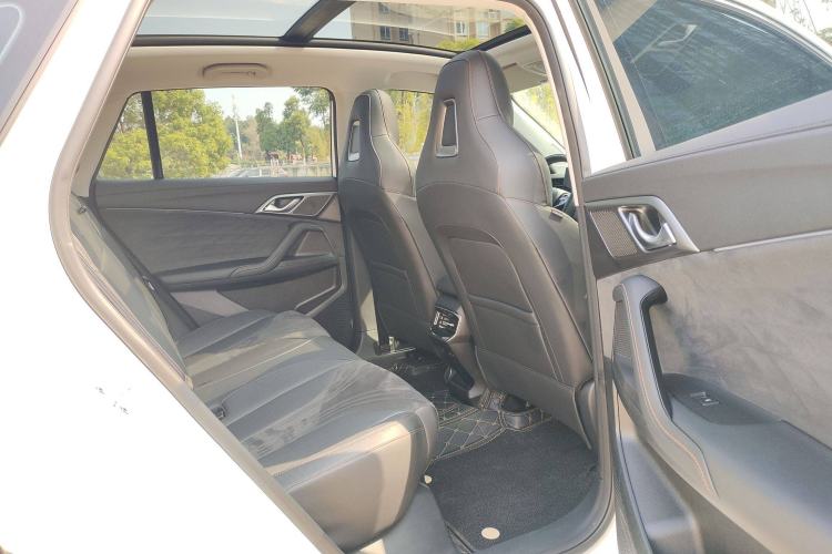 Used Roewe D5X DMH 2024 135 Tech Edition Interior 7