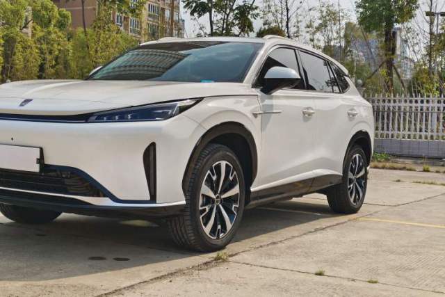 Used Roewe D5X DMH 2024 135 Tech Edition