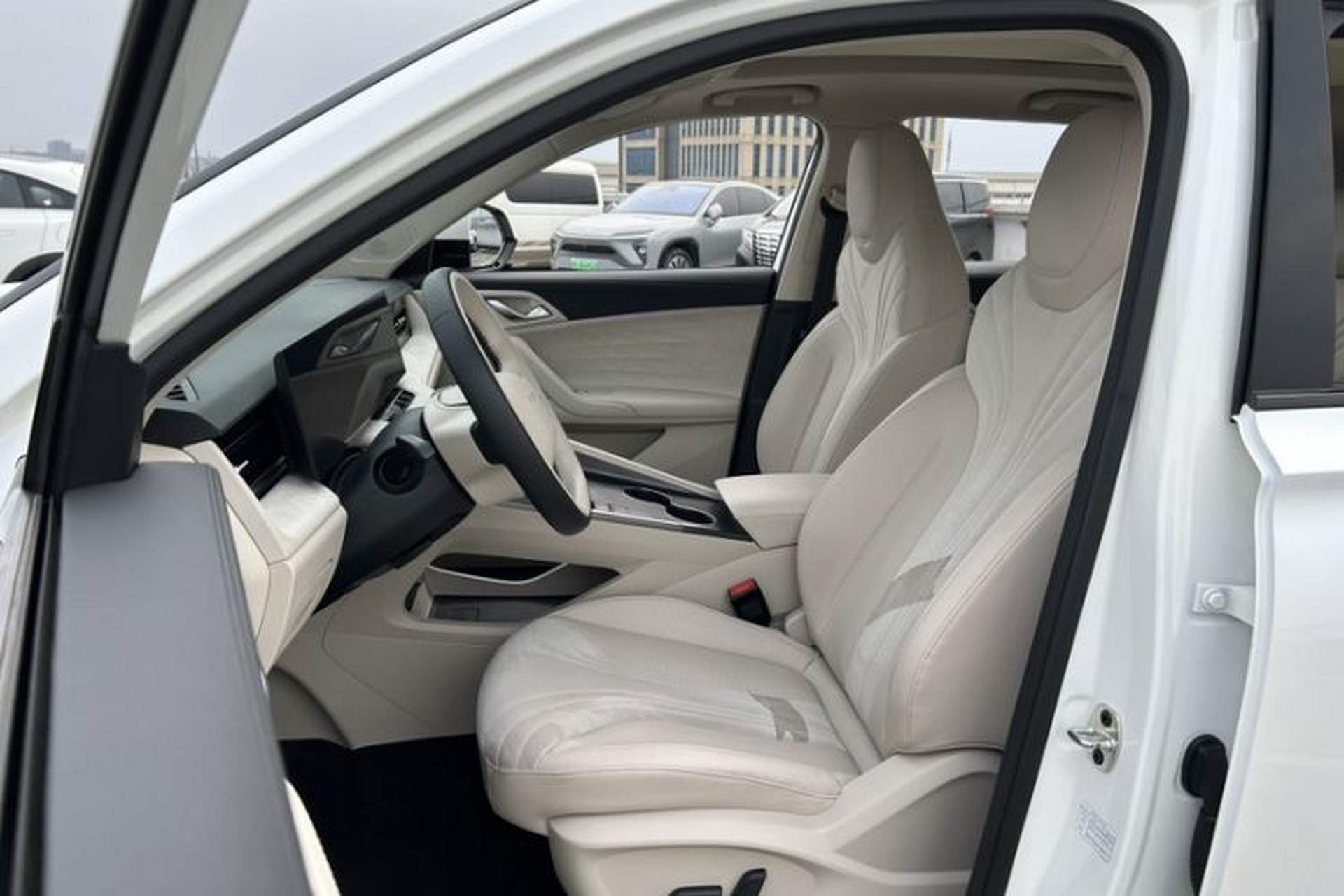 Used Roewe D5X DMH 2024 135 Tech Edition Left Front Seat
