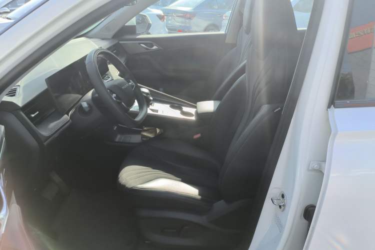 Used Roewe D5X DMH 2024 135 Tech Edition Left Front Seat
