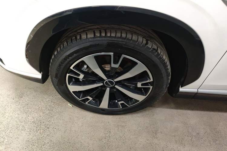 Used Roewe D5X DMH 2024 135 Tech Edition Left Front Wheel Hub