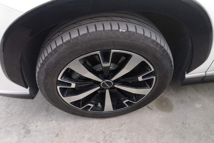 Used Roewe D5X DMH 2024 135 Tech Edition Left Front Wheel Hub