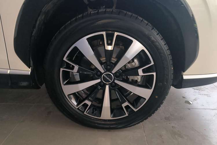 Used Roewe D5X DMH 2024 135 Tech Edition Left Front Wheel Hub