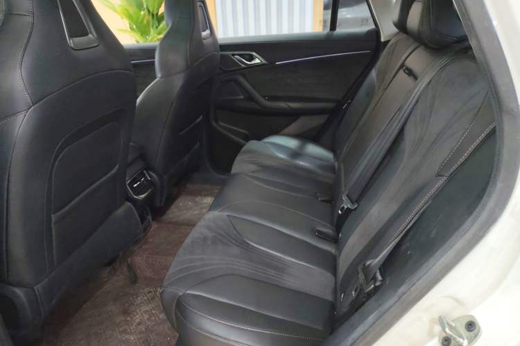 Used Roewe D5X DMH 2024 135 Tech Edition Left Rear Seat