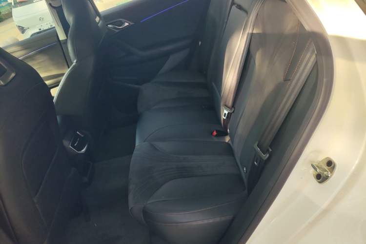 Used Roewe D5X DMH 2024 135 Tech Edition Left Rear Seat