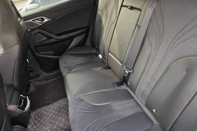 Used Roewe D5X DMH 2024 135 Tech Edition Left Rear Seat