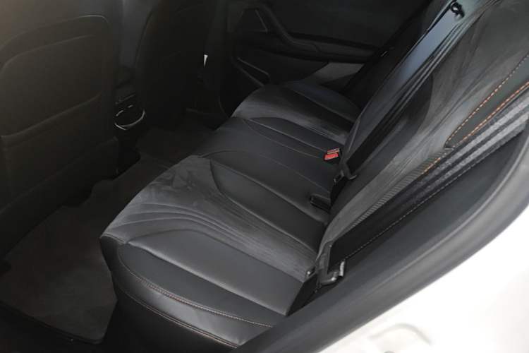 Used Roewe D5X DMH 2024 135 Tech Edition Left Rear Seat