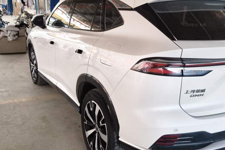 Used Roewe D5X DMH 2024 135 Tech Edition Left Side