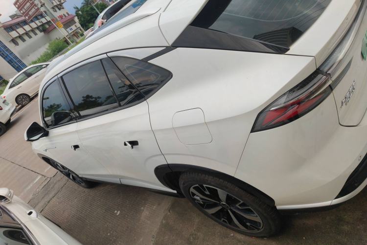 Used Roewe D5X DMH 2024 135 Tech Edition Left Side