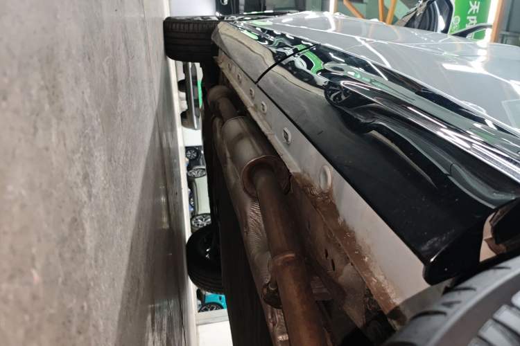 Used Roewe D5X DMH 2024 135 Tech Edition Left Side Sill