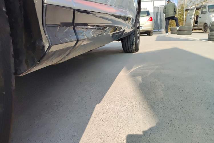 Used Roewe D5X DMH 2024 135 Tech Edition Left Side Sill