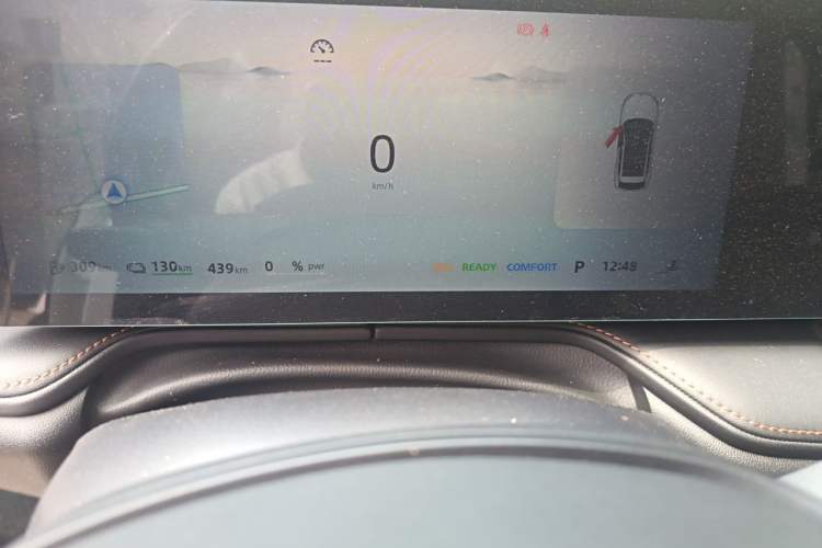 Used Roewe D5X DMH 2024 135 Luxury Edition Odometer Close Up