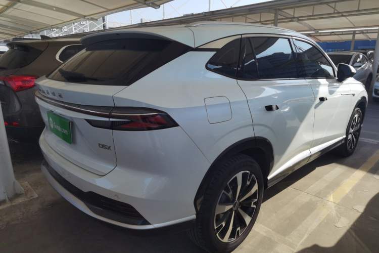 Used Roewe D5X DMH 2024 135 Tech Edition Rear Right 45 Deg