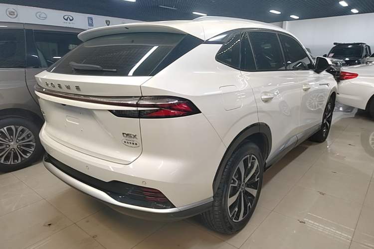 Used Roewe D5X DMH 2024 135 Flagship Edition Rear Right 45 Deg
