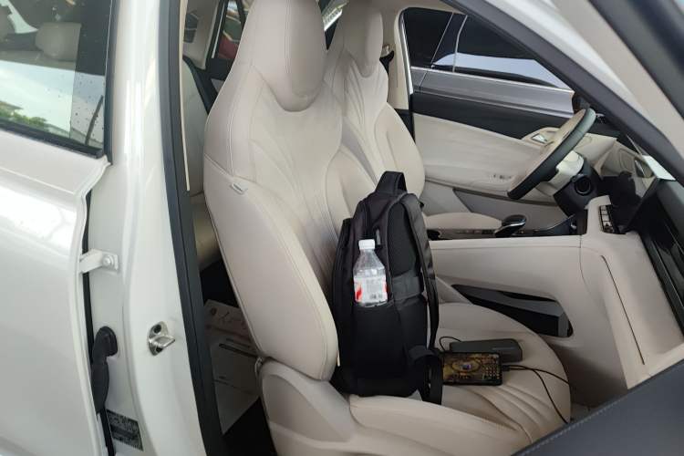 Used Roewe D5X DMH 2024 135 Tech Edition Right Front Seat