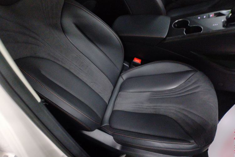 Used Roewe D5X DMH 2024 135 Tech Edition Right Front Seat