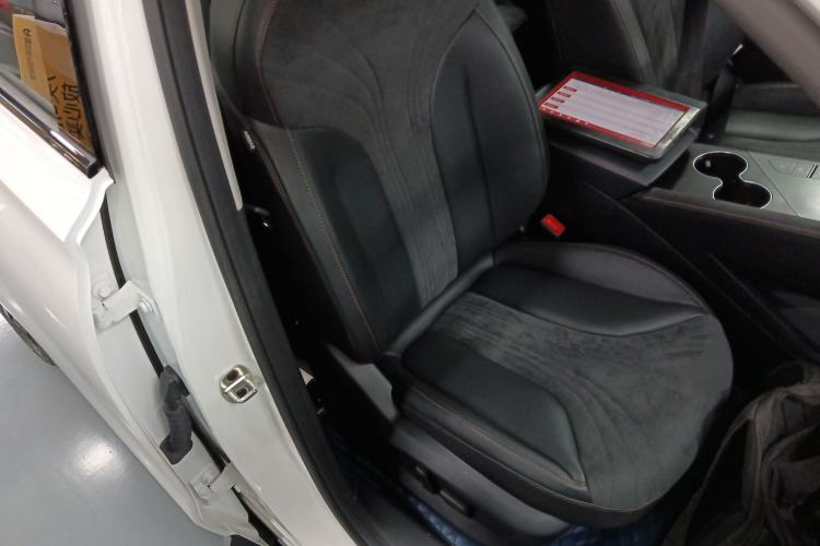 Used Roewe D5X DMH 2024 135 Tech Edition Right Front Seat