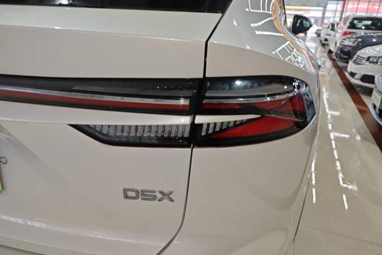 Used Roewe D5X DMH 2024 135 Tech Edition Right Rear Taillight