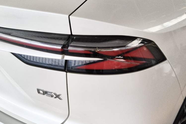 Used Roewe D5X DMH 2024 135 Tech Edition Right Rear Taillight