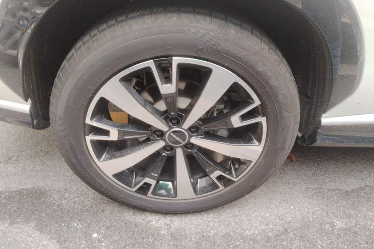 Used Roewe D5X DMH 2024 135 Tech Edition Right Rear Wheel Hub