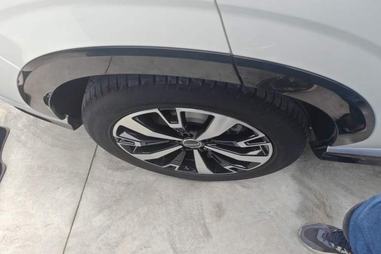Used Roewe D5X DMH 2024 135 Tech Edition Right Rear Wheel Hub