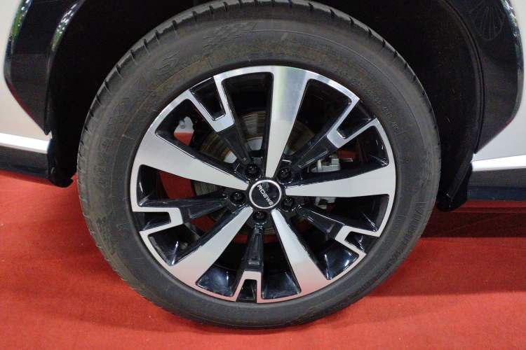 Used Roewe D5X DMH 2024 135 Tech Edition Right Rear Wheel Hub