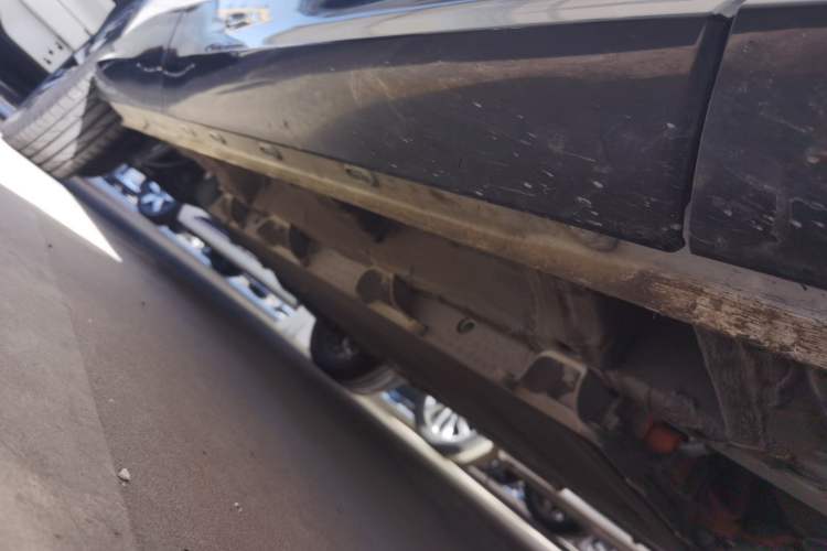 Used Roewe D5X DMH 2024 135 Tech Edition Right Side Sill