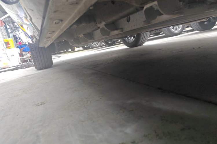 Used Roewe D5X DMH 2024 135 Tech Edition Right Side Sill