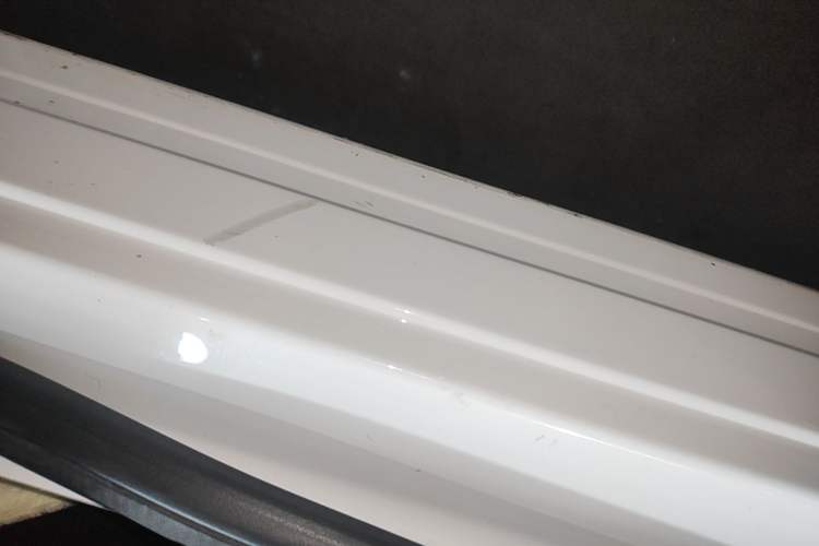 Used Roewe D5X DMH 2024 135 Luxury Edition Right Side Sill
