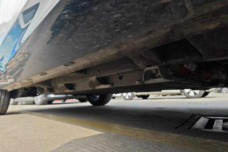 Used Roewe D5X DMH 2024 135 Tech Edition Right Side Sill