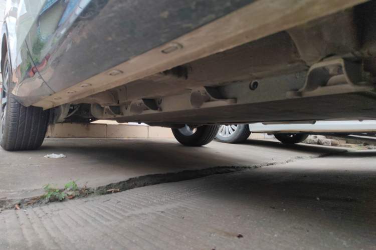 Used Roewe D5X DMH 2024 135 Tech Edition Right Side Sill