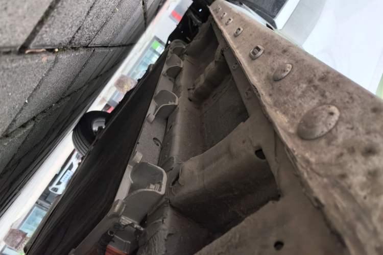 Used Roewe D5X DMH 2024 135 Luxury Edition Right Side Sill