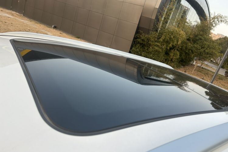 Used Roewe D5X DMH 2024 135 Flagship Edition Roof
