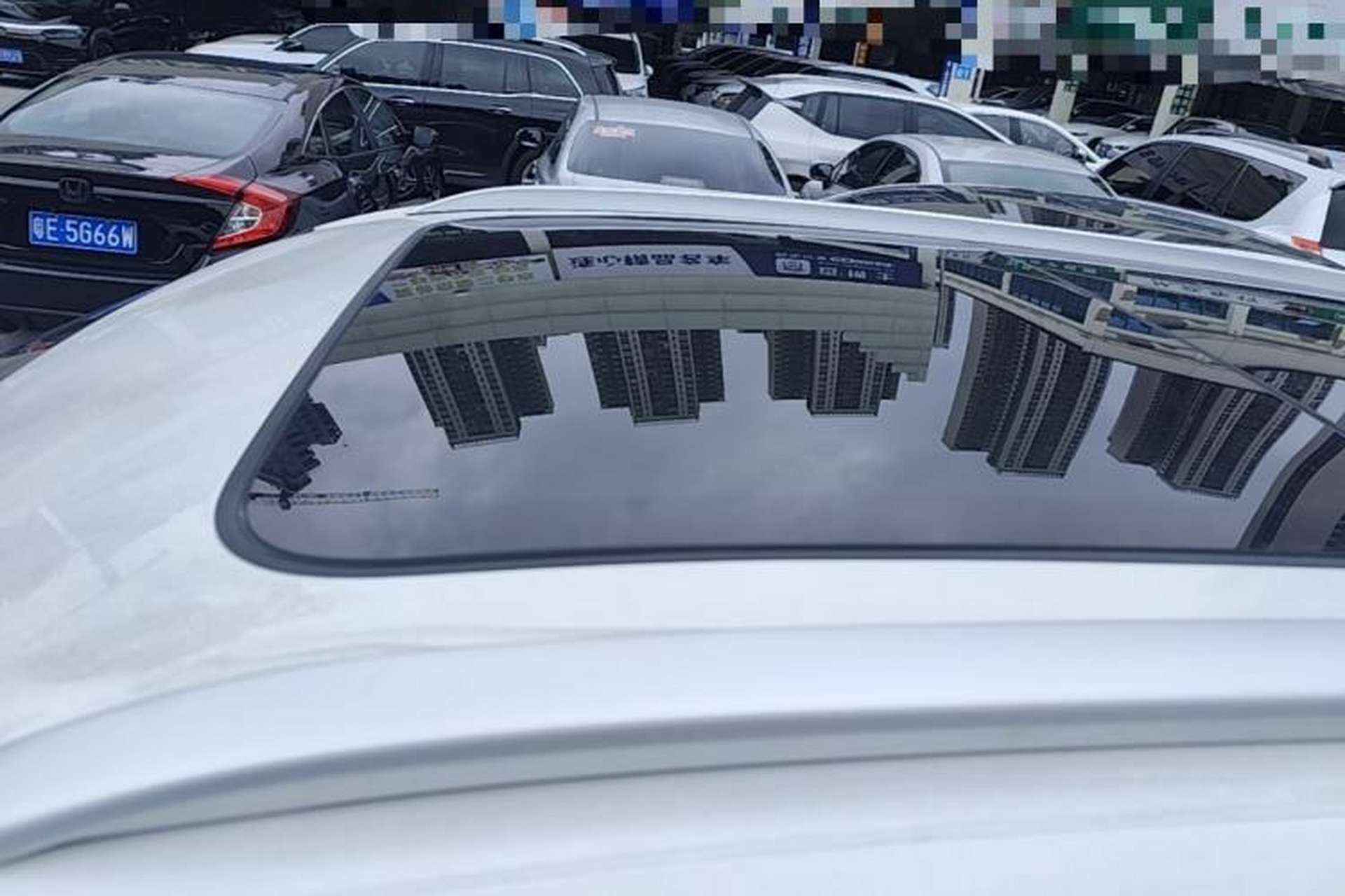 Used Roewe D5X DMH 2024 135 Tech Edition Roof