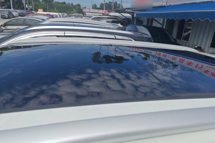 Used Roewe D5X DMH 2024 135 Tech Edition Roof