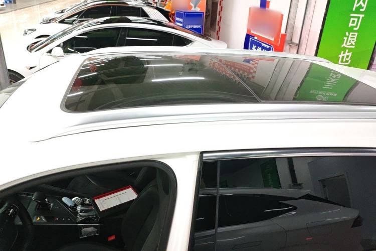 Used Roewe D5X DMH 2024 135 Tech Edition Roof