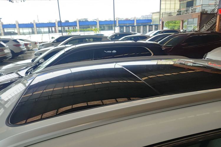 Used Roewe D5X DMH 2024 135 Tech Edition Roof