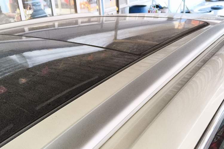 Used Roewe D5X DMH 2024 135 Tech Edition Roof
