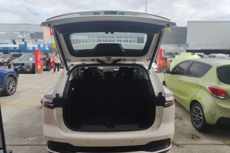 Used Roewe D5X DMH 2024 135 Flagship Edition Trunk