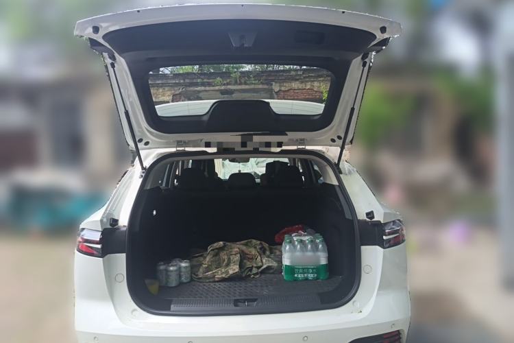 Used Roewe D5X DMH 2024 135 Luxury Edition Trunk