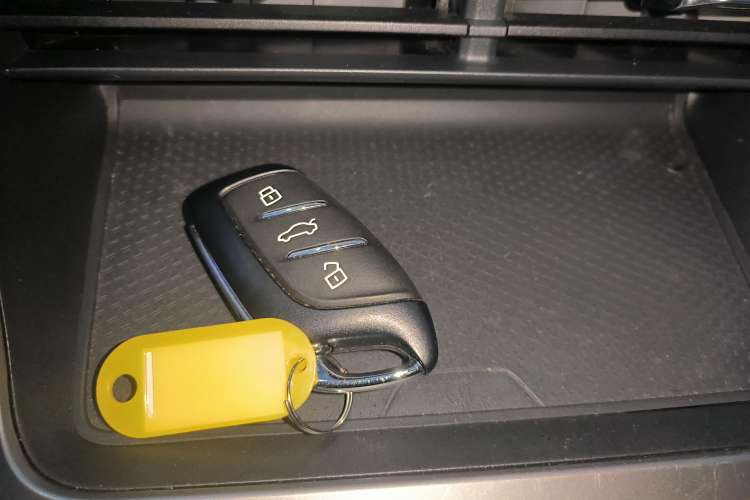 Used Roewe D5X DMH 2024 135 Tech Edition Vehicle Key