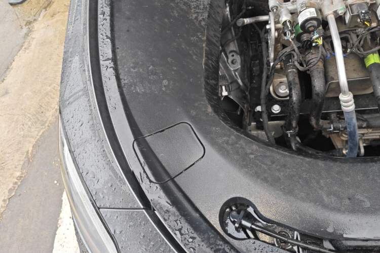 Used Roewe D6 2025 450km Deluxe Edition Engine Bay Right