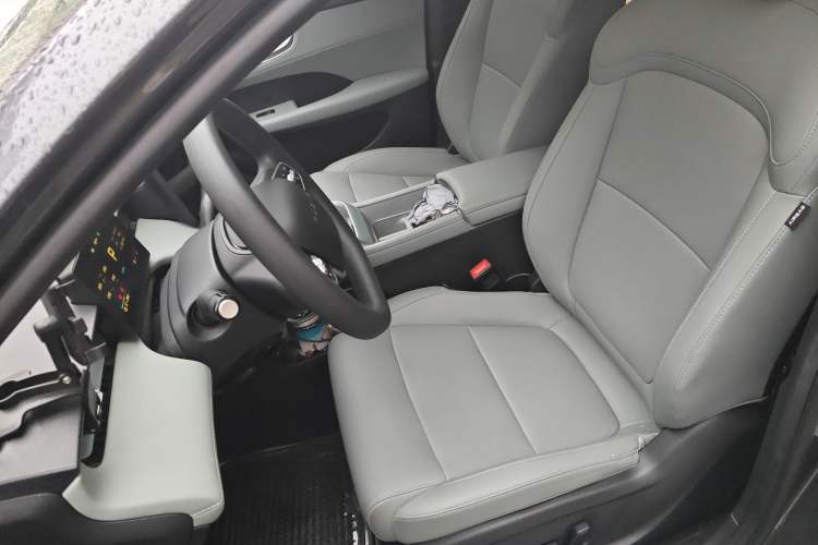 Used Roewe D6 2025 450km Deluxe Edition Left Front Seat