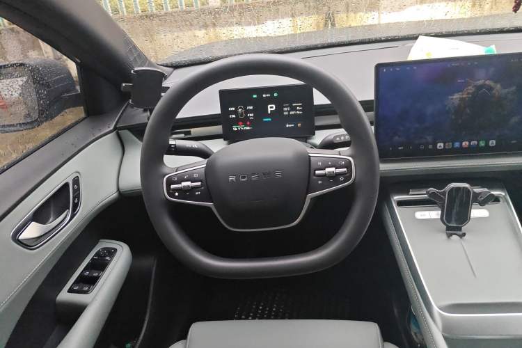 Used Roewe D6 2025 450km Deluxe Edition Steering Wheel