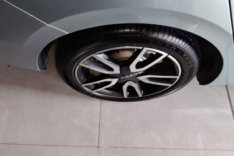 Used Roewe D6 2025 520km Smart Enjoyment Version Right Rear Wheel Hub