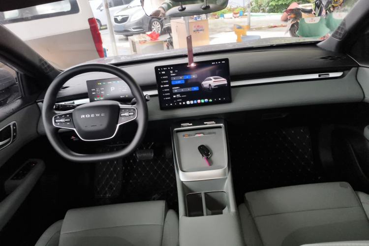 Used Roewe D6 2025 450km Deluxe Edition Center Console